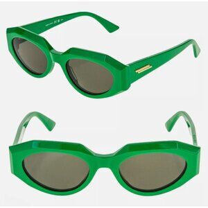 New Green BOTTEGA VENETA Unisex Bold Geometric Sunglasses $750